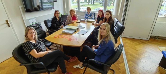 be427526-25d3-42a9-84d0-fb57bde1c08f