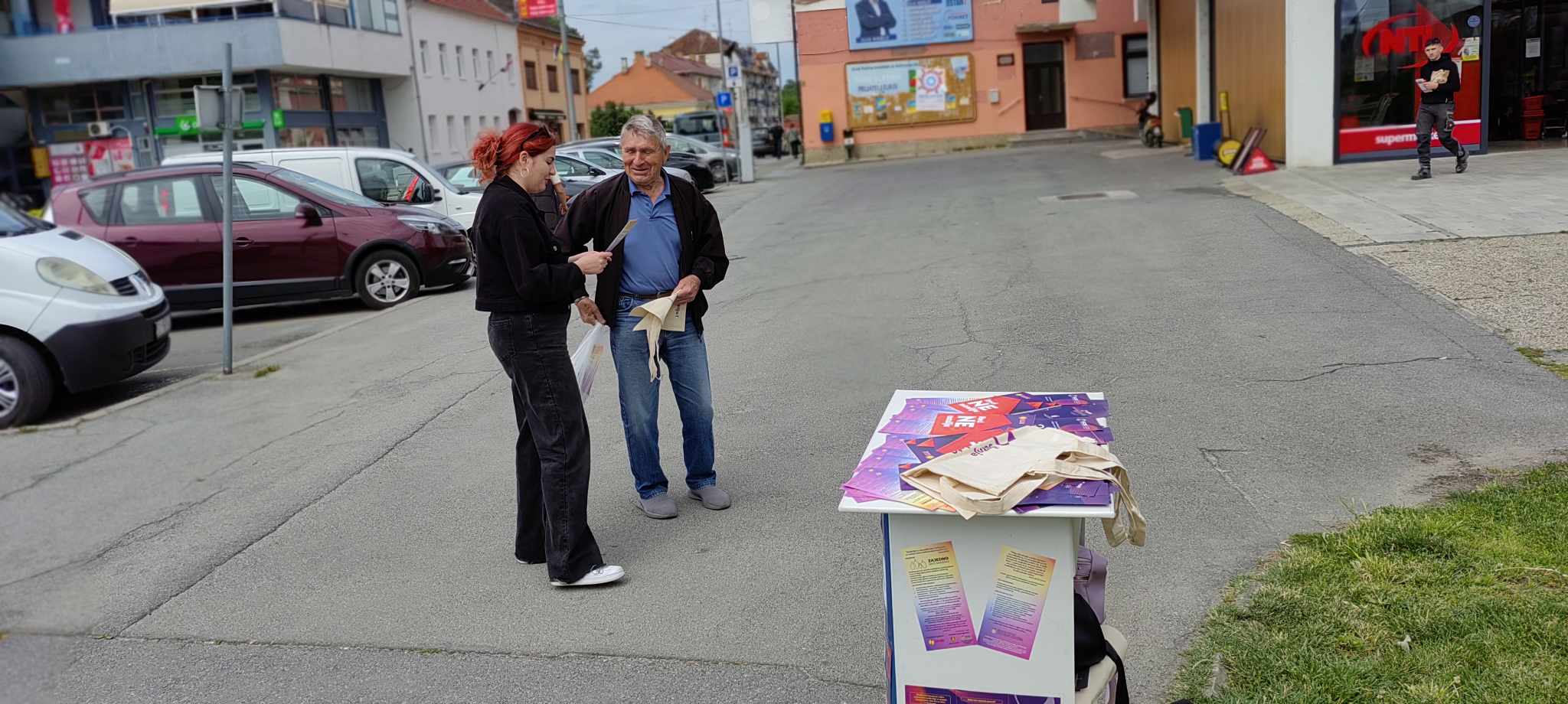 12c6efdb-324d-4463-83f5-e43172fea9b4